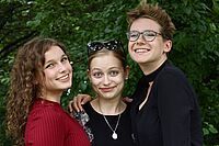 csm_03-Man_glaubt_es_kaum_die_Julien_und_ihre_Amme_7c51f7a881