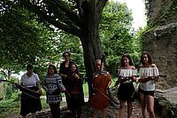 csm_10-Das_halbtote_Streichinstrument_als_Tanzpartner_d8b7a5c113